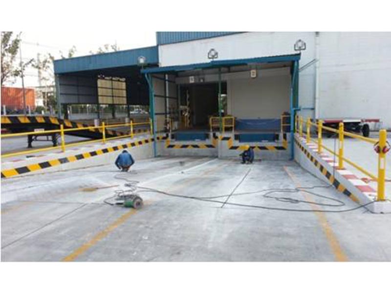ออกแบบและสร้าง Truck Loading Bay